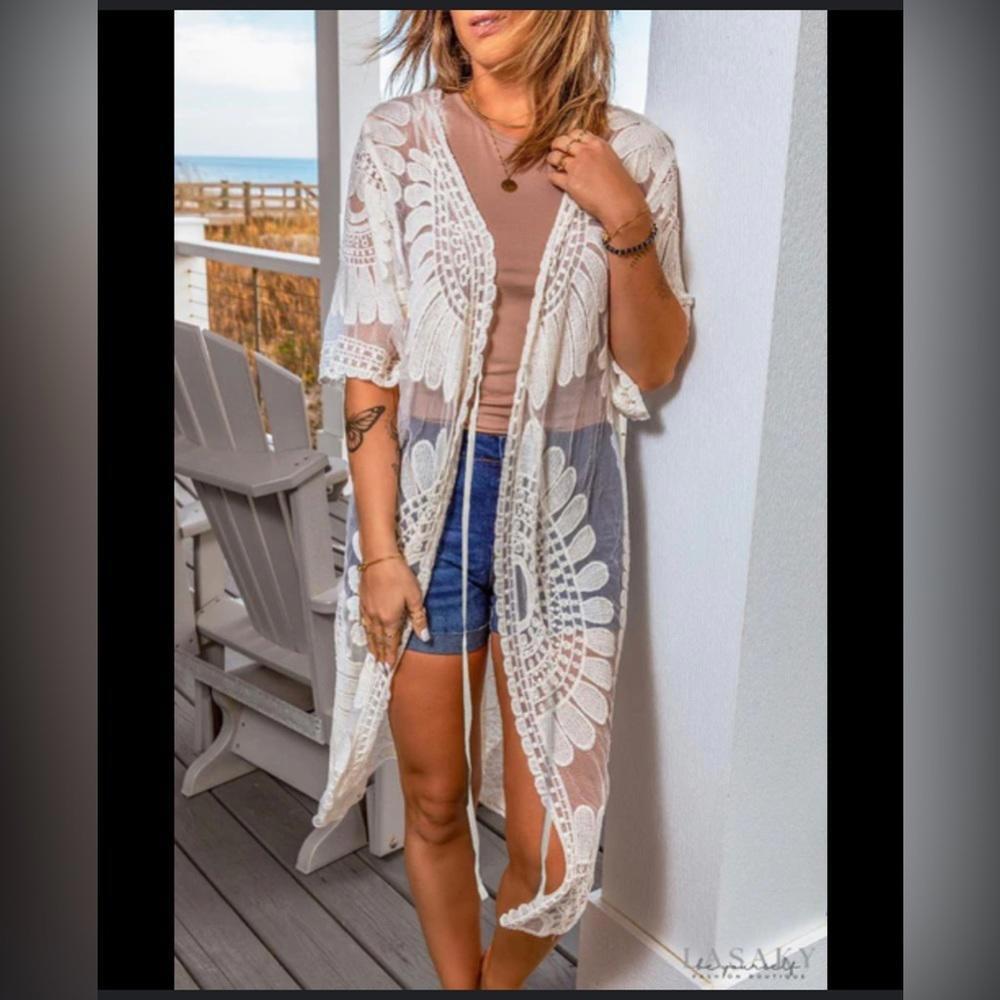 Cream Umgee lace kimono One Size